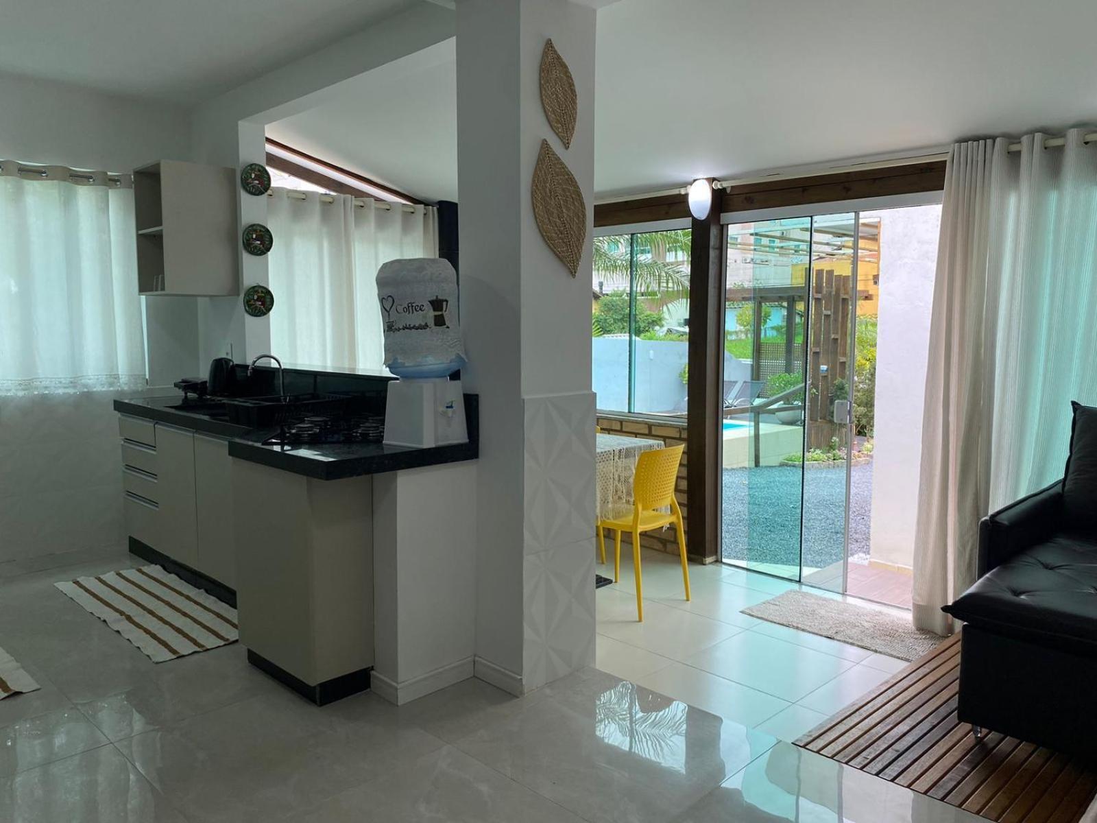 הוילה בומבינאס Residencial Com Piscina Possui Jacuzzi Aquecida Com Hidromassagem מראה חיצוני תמונה